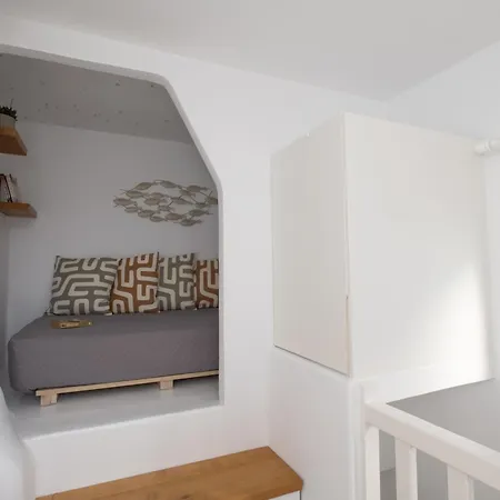 The Mykonos Bougainvillea Townhouse *